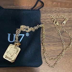 NWOT Gold Initial J Necklace